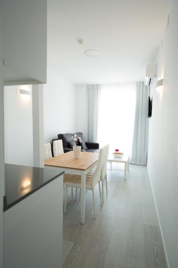 Sol Playa Suites Valencia Buitenkant foto