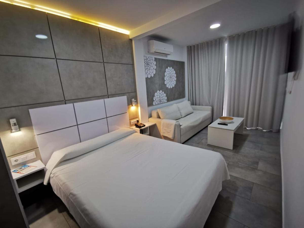 Sol Playa Suites Valencia Buitenkant foto