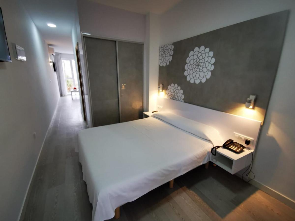Sol Playa Suites Valencia Buitenkant foto