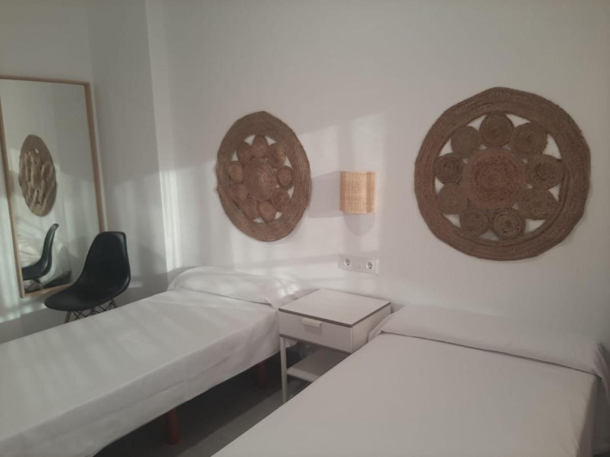 Sol Playa Suites Valencia Buitenkant foto