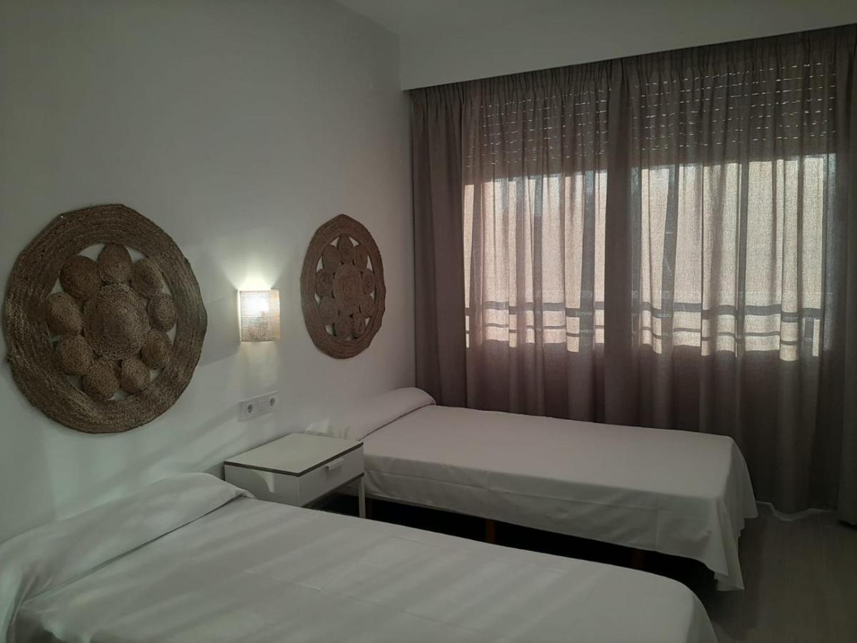 Sol Playa Suites Valencia Buitenkant foto