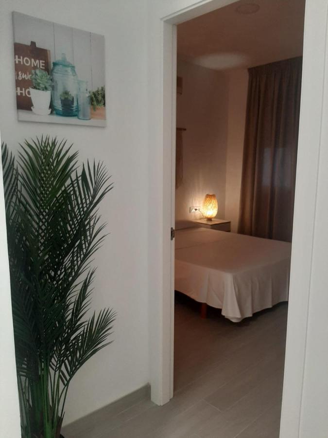 Sol Playa Suites Valencia Buitenkant foto